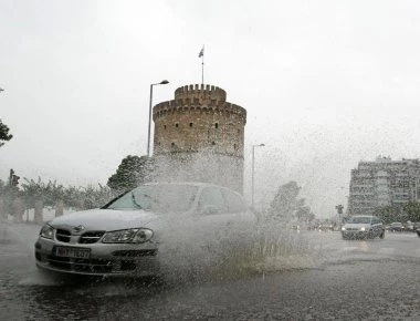 Θεσσαλονίκη: Καταστροφές και μεγάλα προβλήματα στην πόλη από τις ισχυρές καταιγίδες